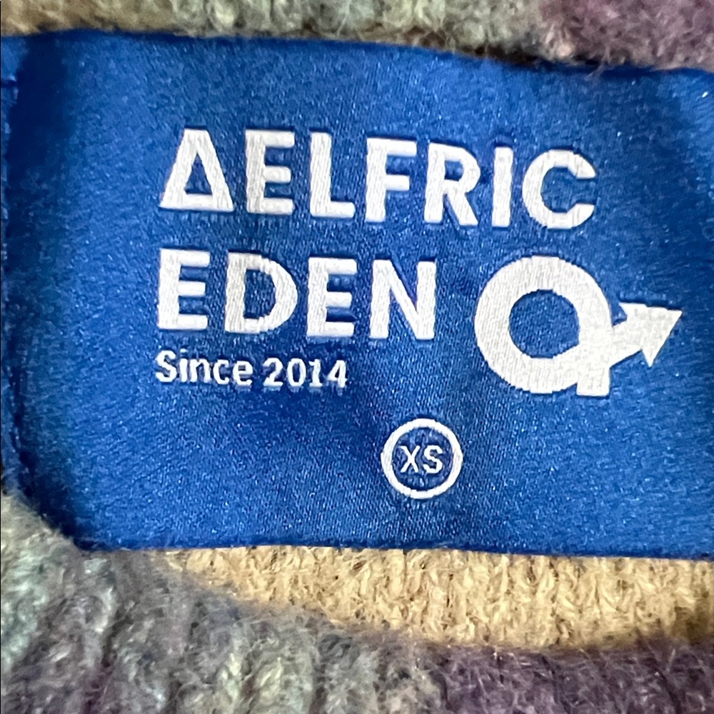 Aelfric Eden Multicolor Graphic Sweater - Picture 9 of 10